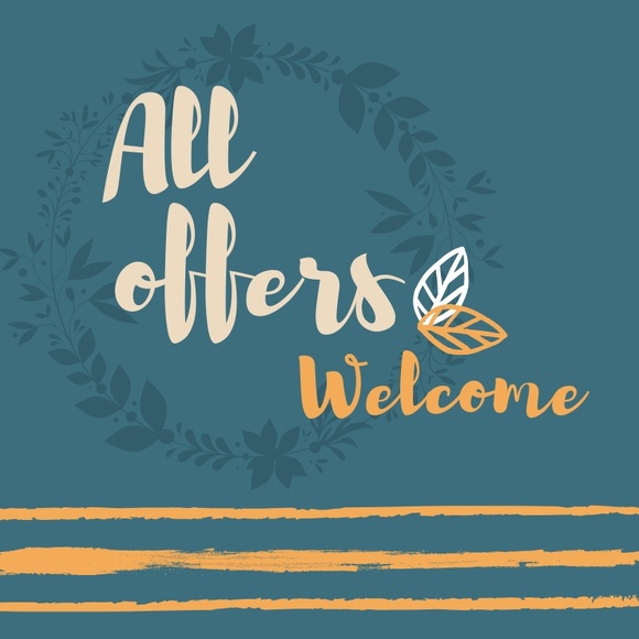 Closet clear out sale, send me an offer!! - Picture 4 of 4